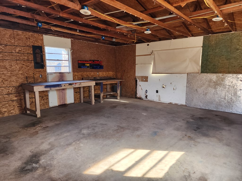 1630 Canal Rd Property Photo 14