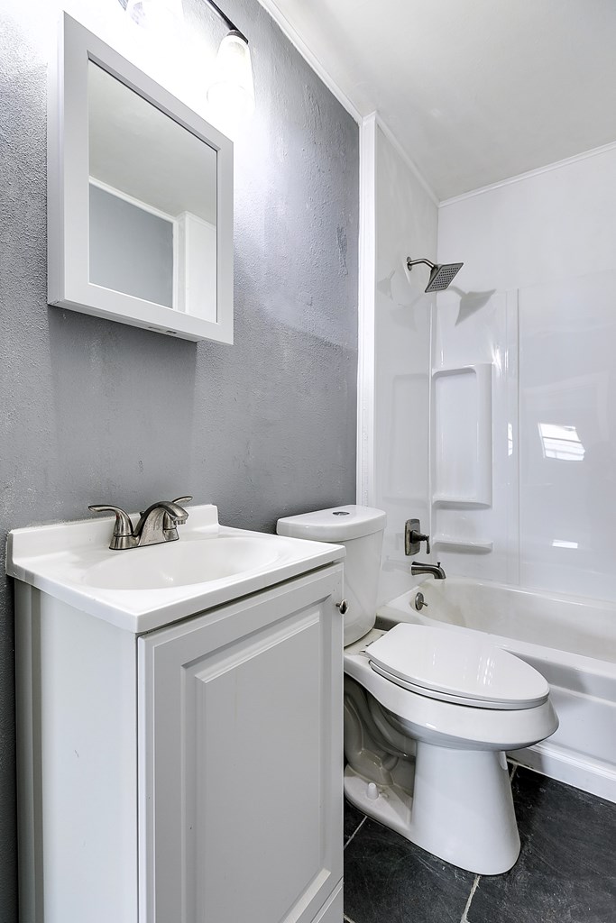 1016 N Campus Blvd Property Photo 8