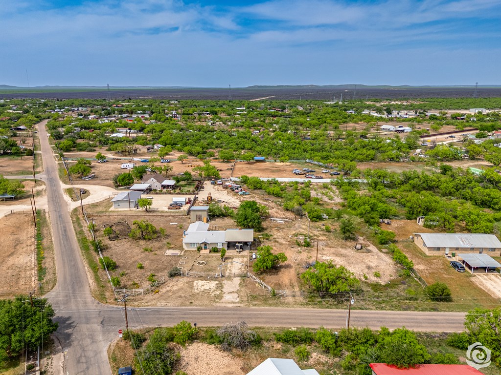1090 Apache Trail Property Photo 33
