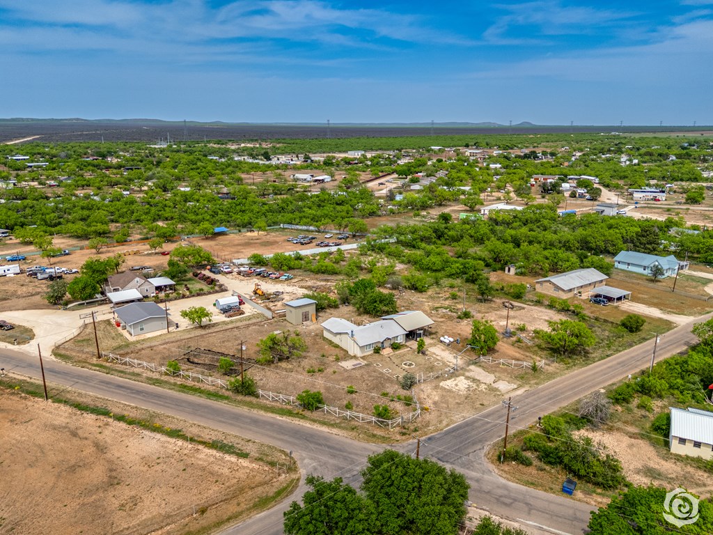 1090 Apache Trail Property Photo 35