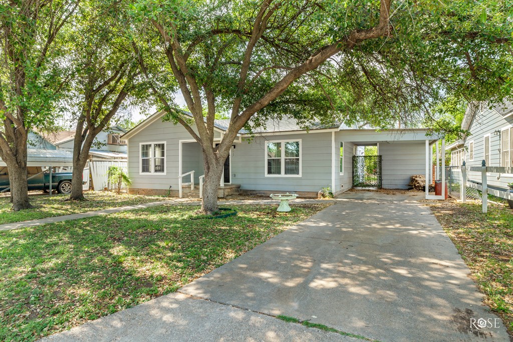 2024 Conchita Ave Property Photo 2