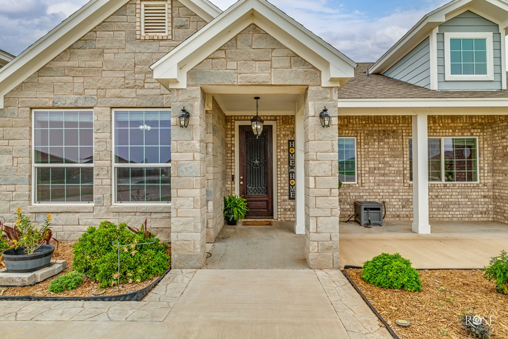 5988 Bridlewood Court Property Photo 7