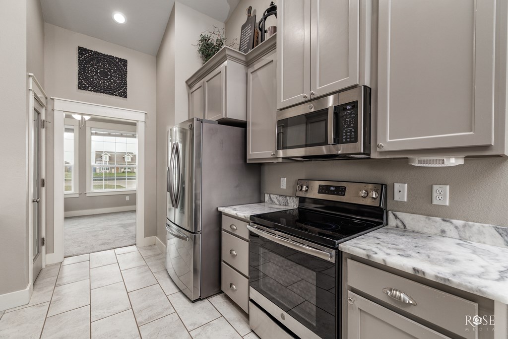 5988 Bridlewood Court Property Photo 16
