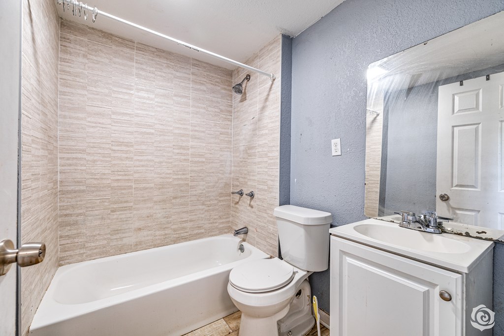 2218 S Randolph St Property Photo 7