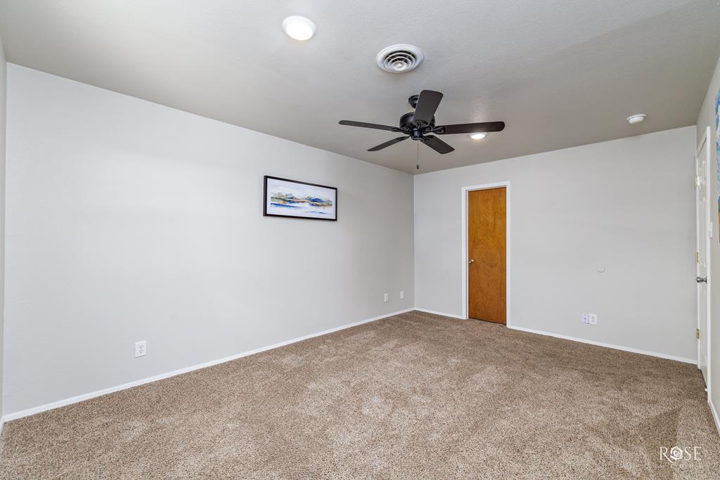 1633 Canal Rd Property Photo 13