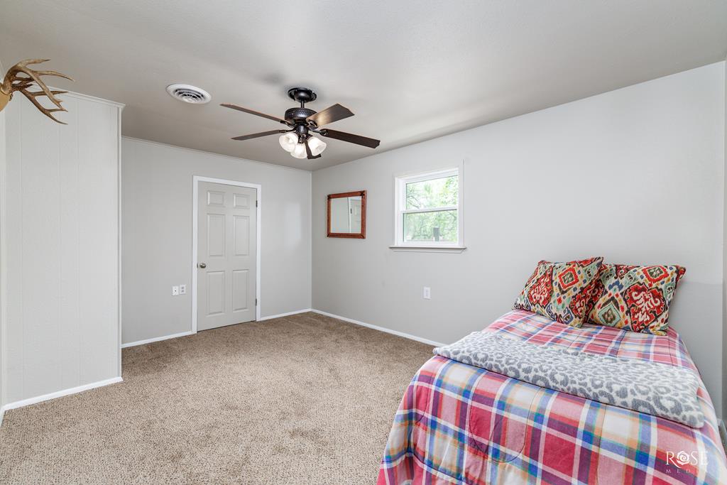 1633 Canal Rd Property Photo 16