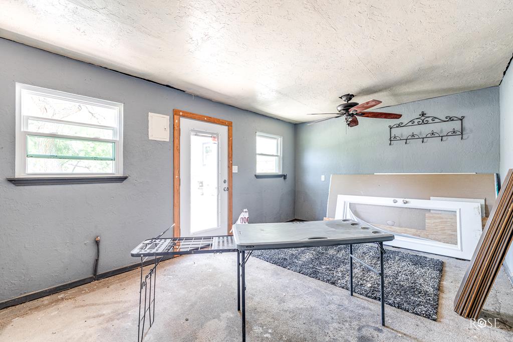 1633 Canal Rd Property Photo 18