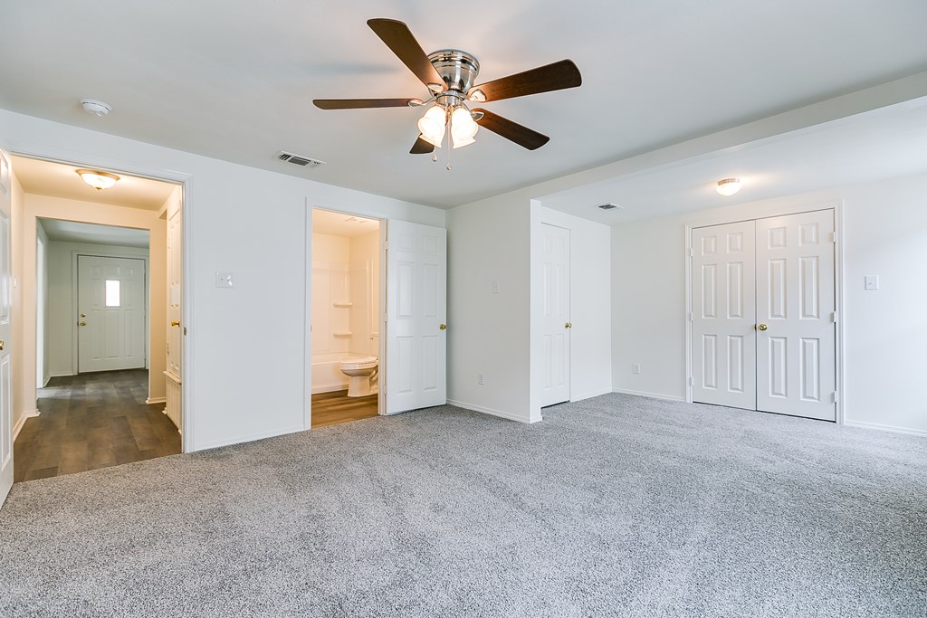 2105 Shelton St Property Photo 19