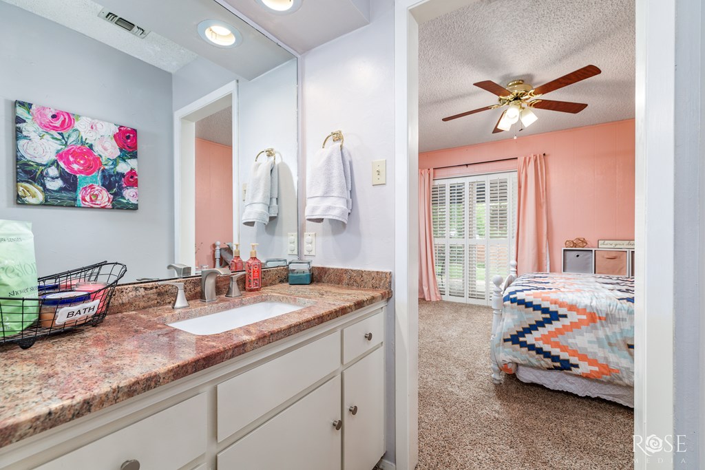 3210 Briargrove Lane Property Photo 20
