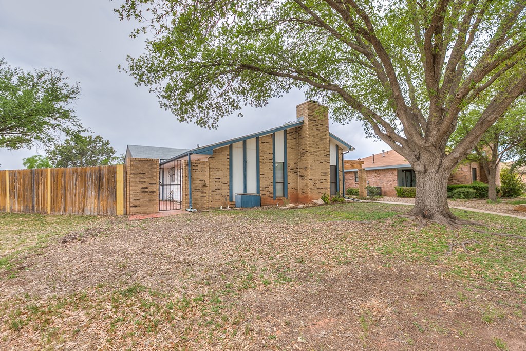 3605 Inglewood Dr Property Photo 2