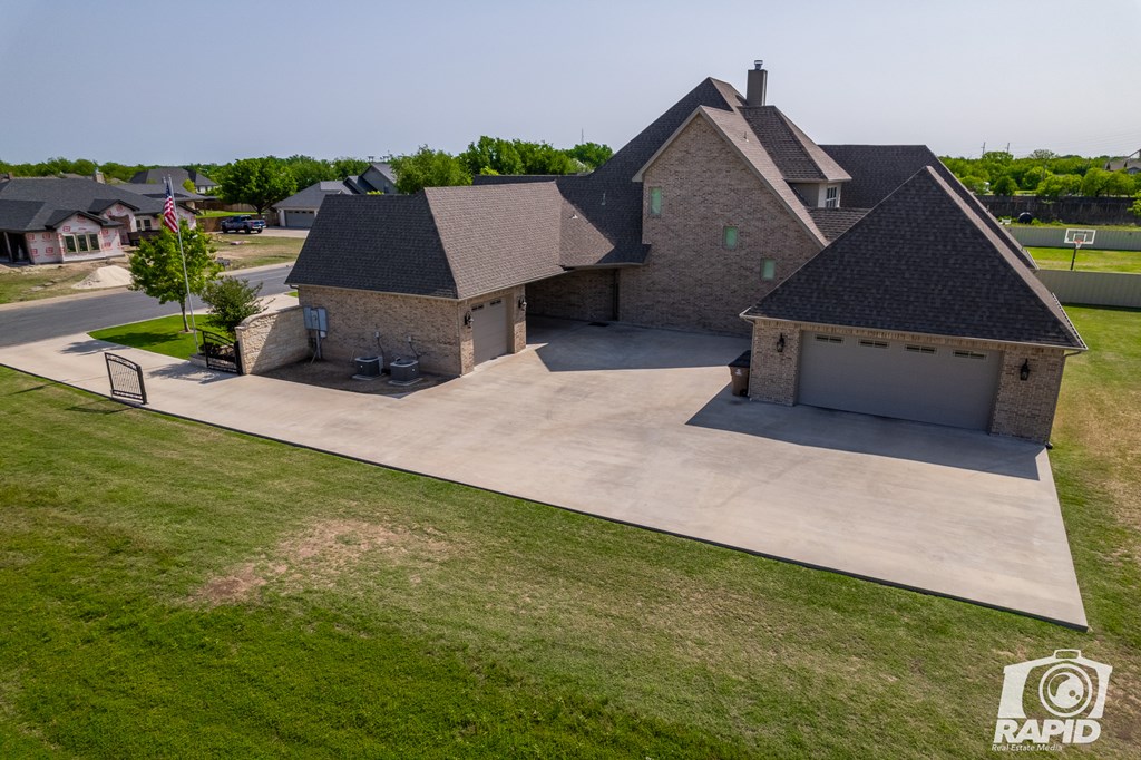 1717 Hudson Oaks Dr Property Photo 6