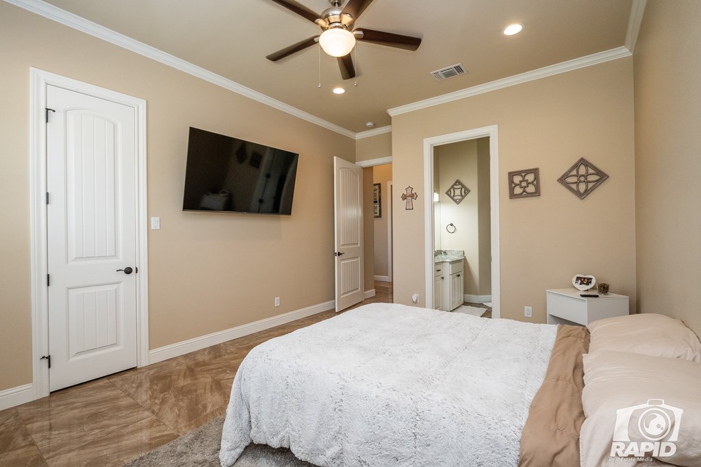 1717 Hudson Oaks Dr Property Photo 32