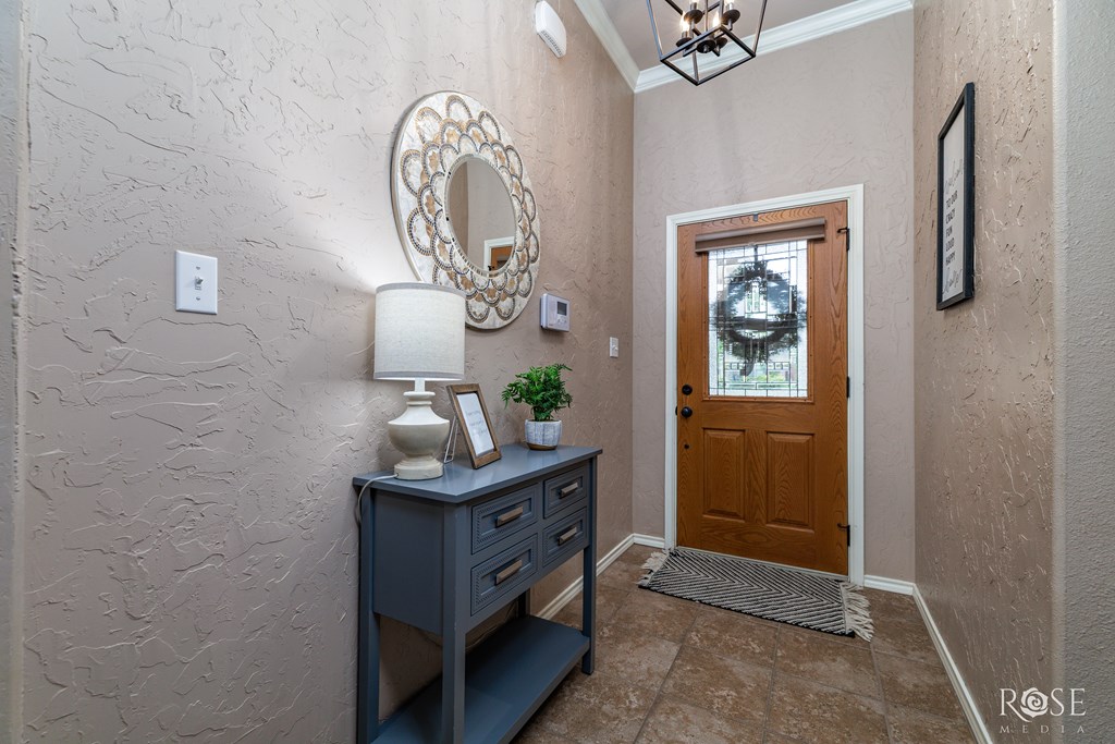 6014 San Saba St Property Photo 3