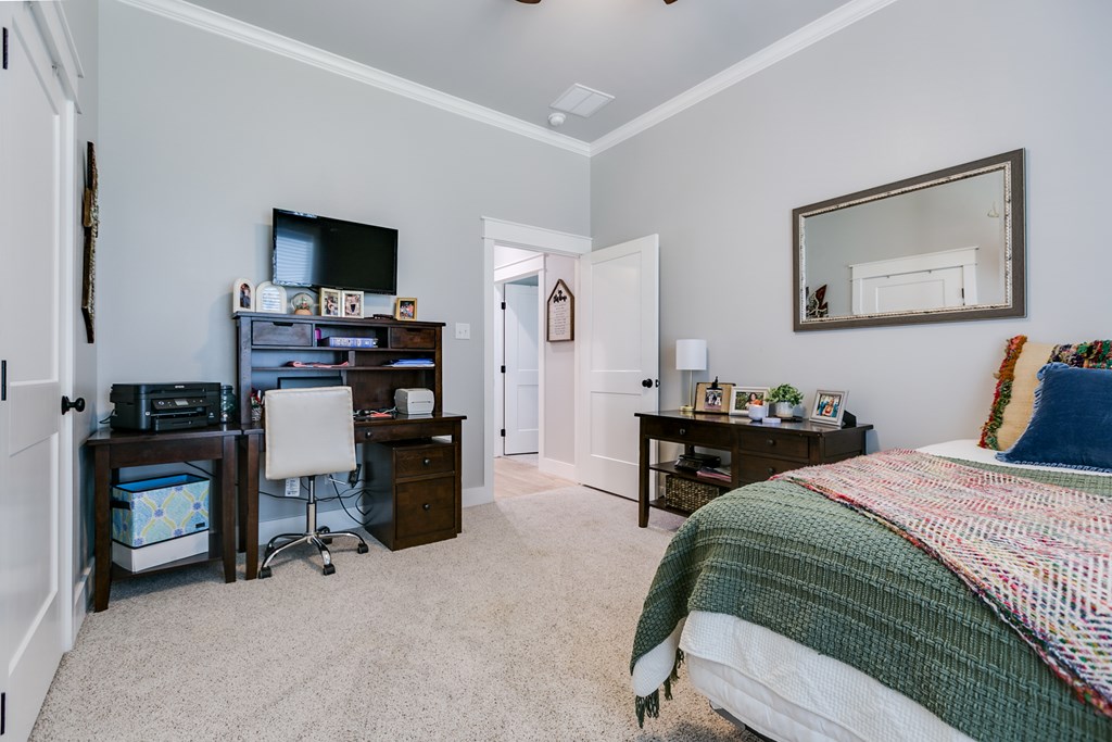 5926 Bridlewood Court Property Photo 32