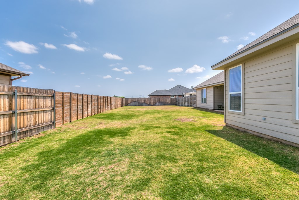 5926 Bridlewood Court Property Photo 38