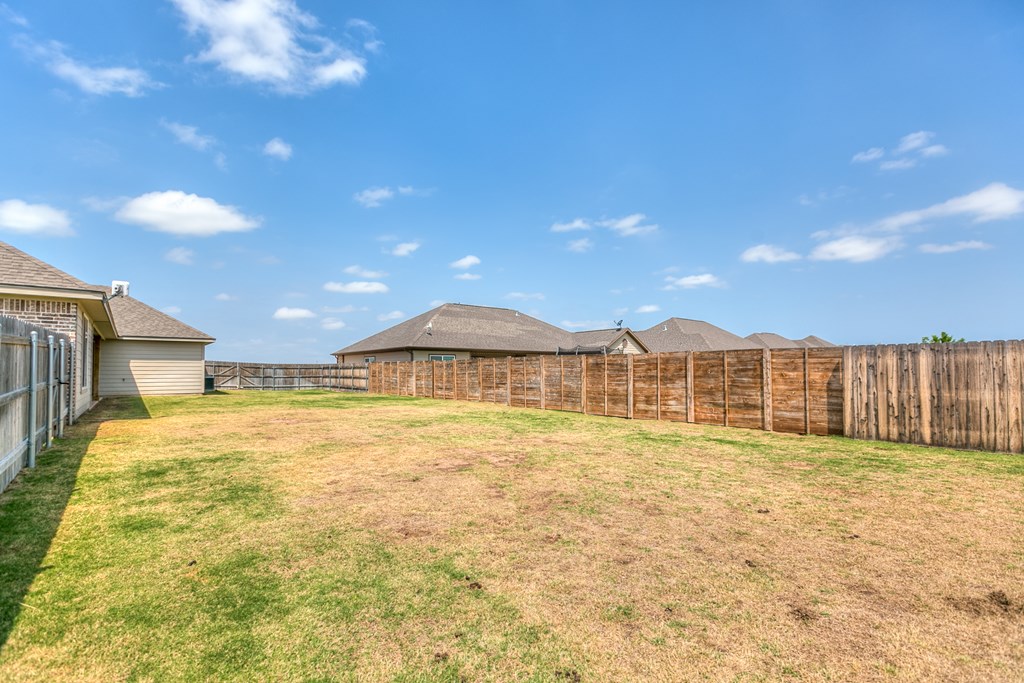 5926 Bridlewood Court Property Photo 40