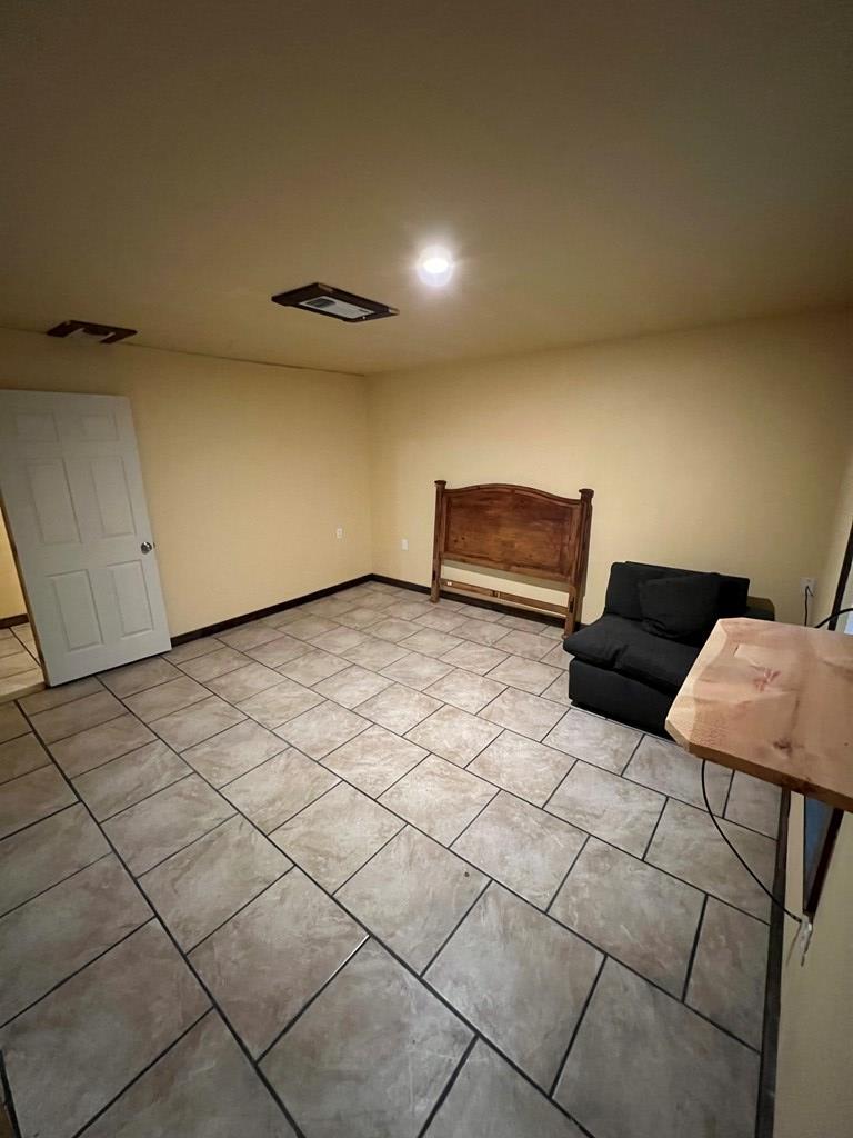 207 Ave J Property Photo 4