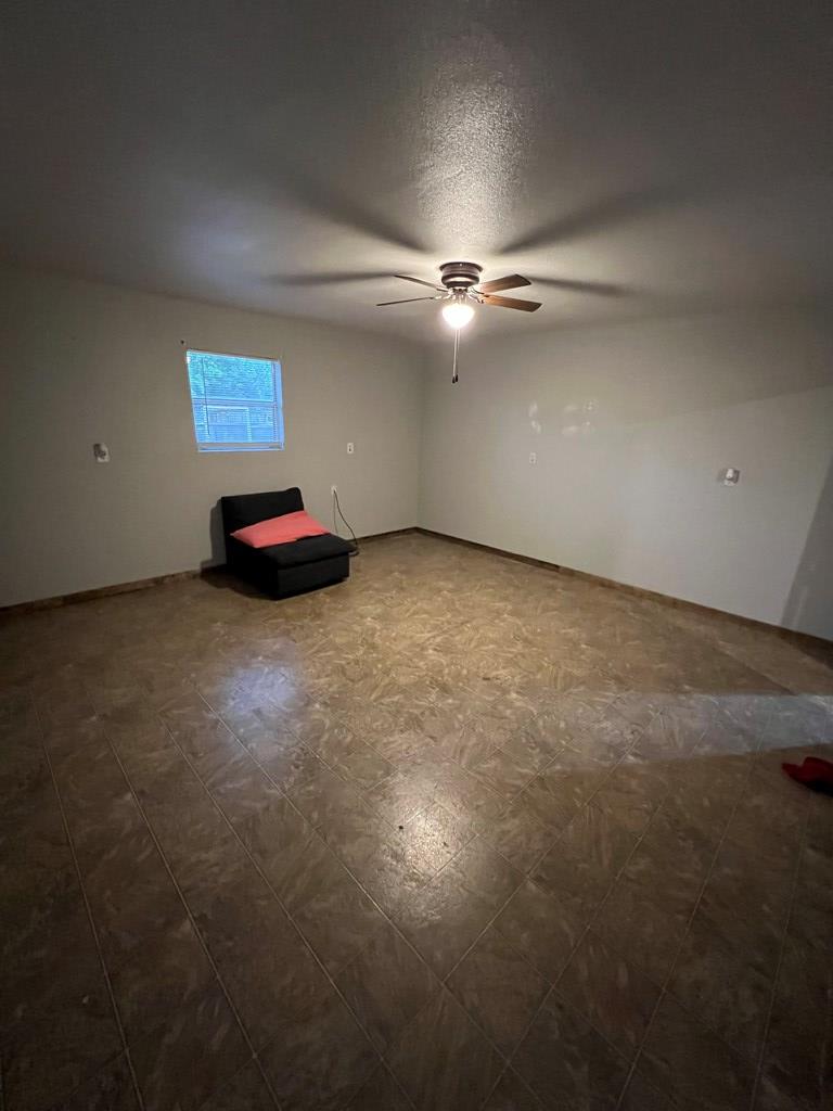 207 Ave J Property Photo 7