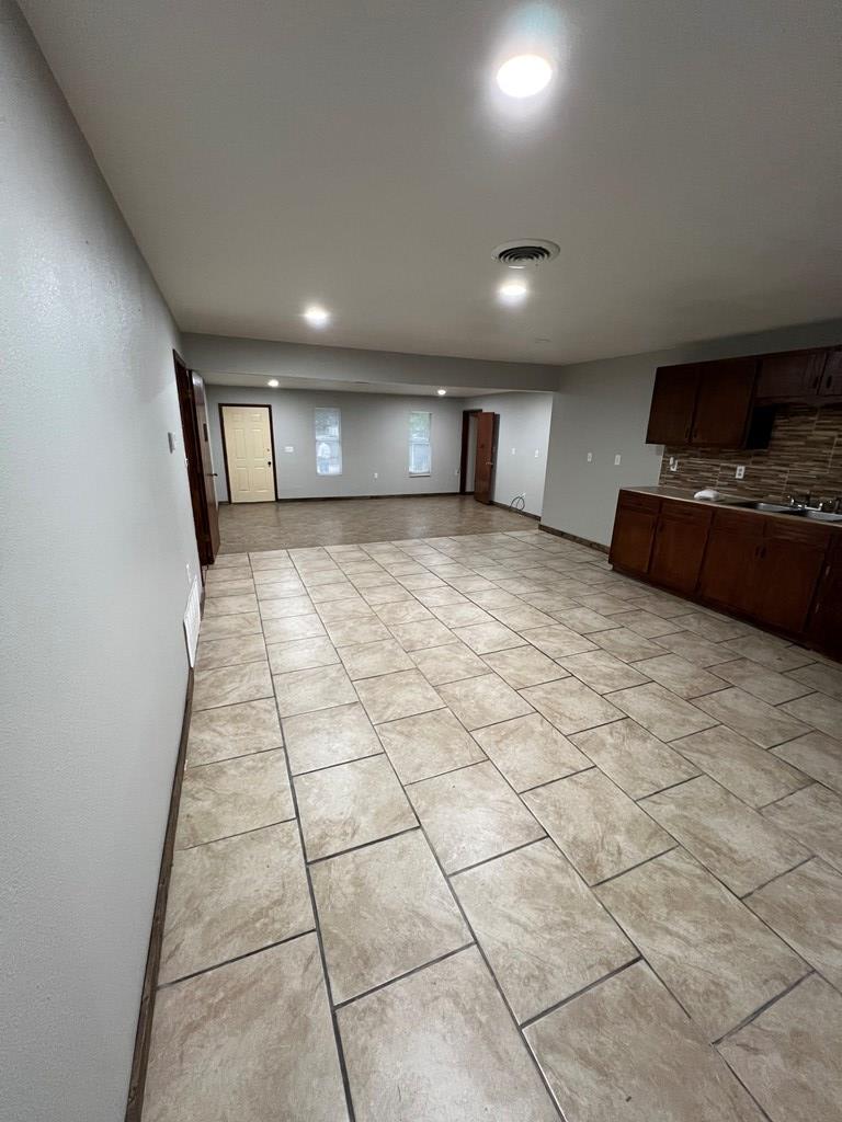207 Ave J Property Photo 13