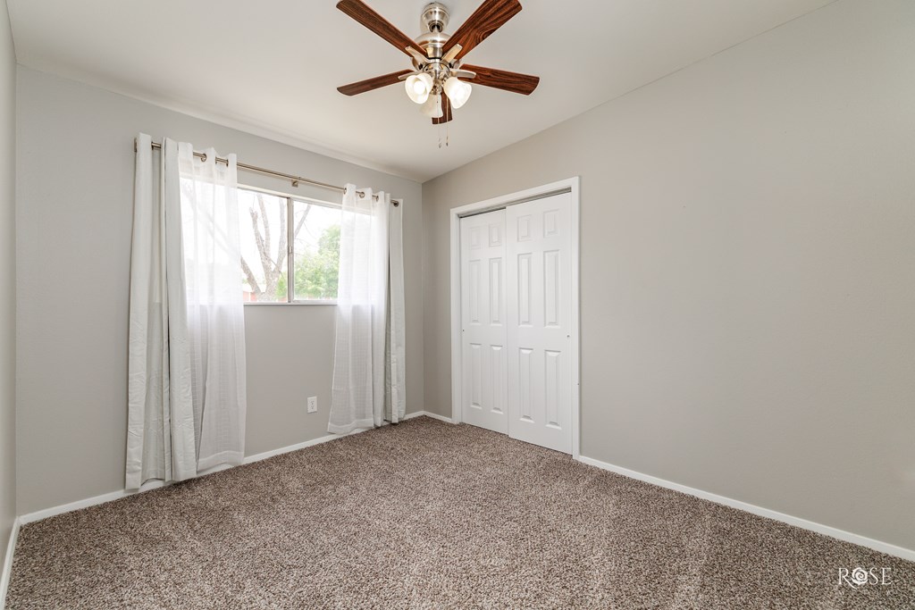 2406 Glenwood Dr Property Photo 14