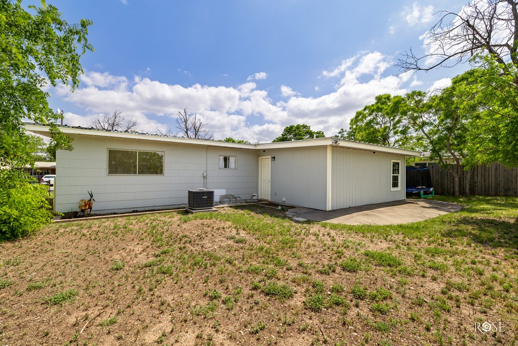 2406 Glenwood Dr Property Photo 21