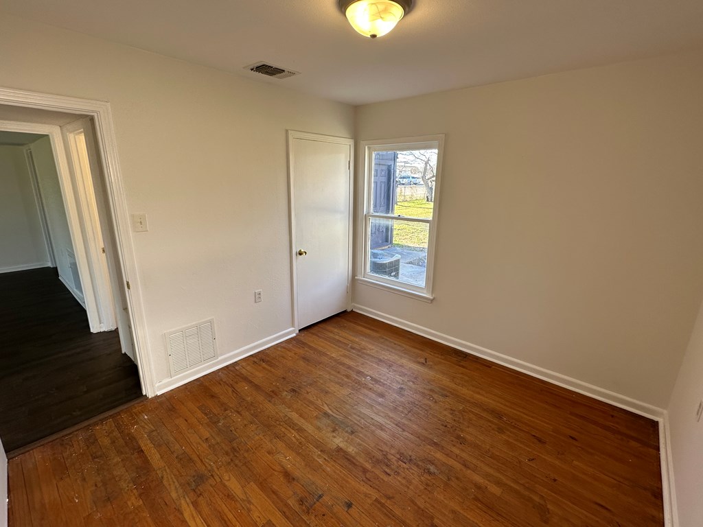 2540 W Harris Ave Property Photo 12