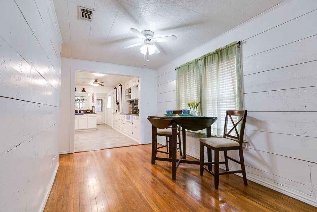 1411 Kenwood Dr Property Photo 12