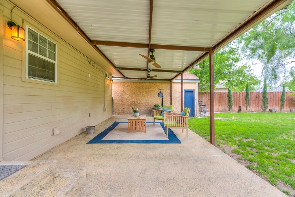 1411 Kenwood Dr Property Photo 32