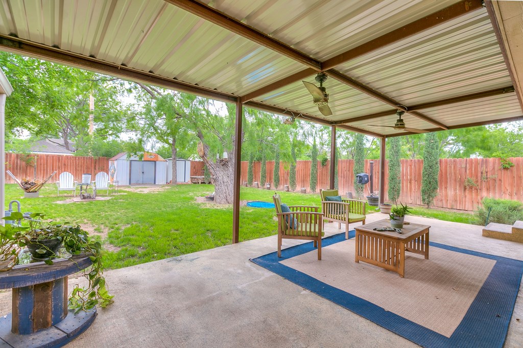 1411 Kenwood Dr Property Photo 33