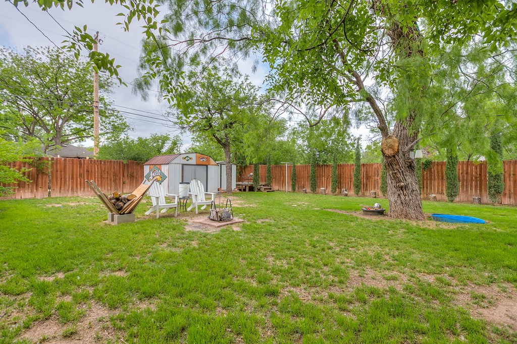 1411 Kenwood Dr Property Photo 34