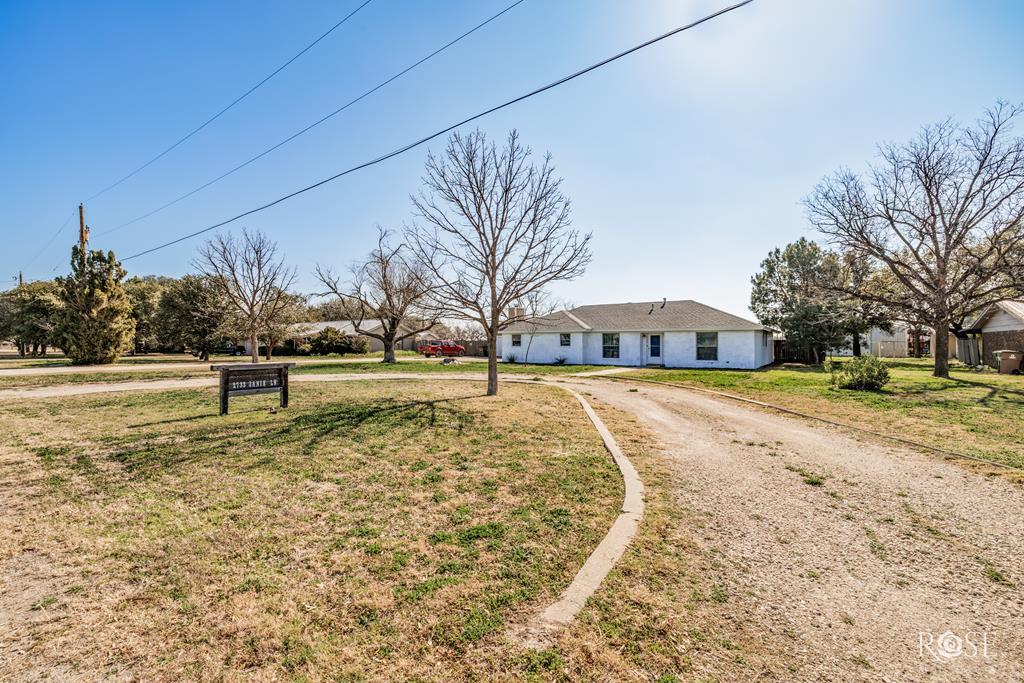 2733 Janie Lane Property Photo 2