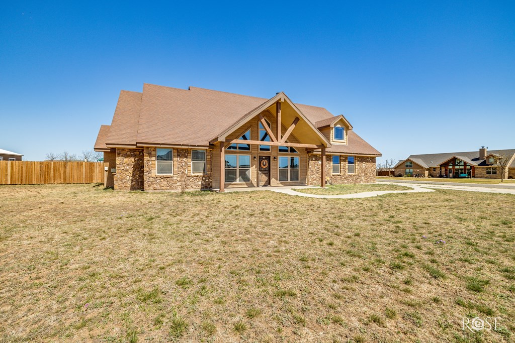 3504 Badger Ct Property Photo 5