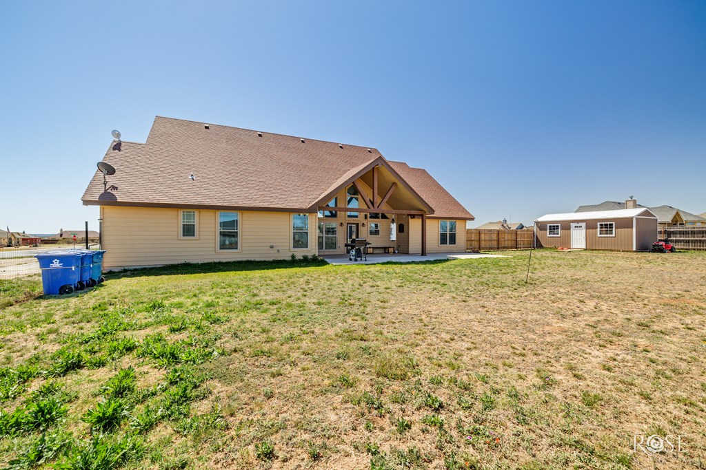 3504 Badger Ct Property Photo 28
