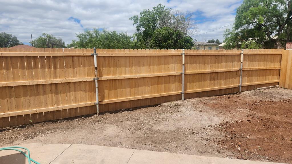 2514 S Hill St Property Photo 17