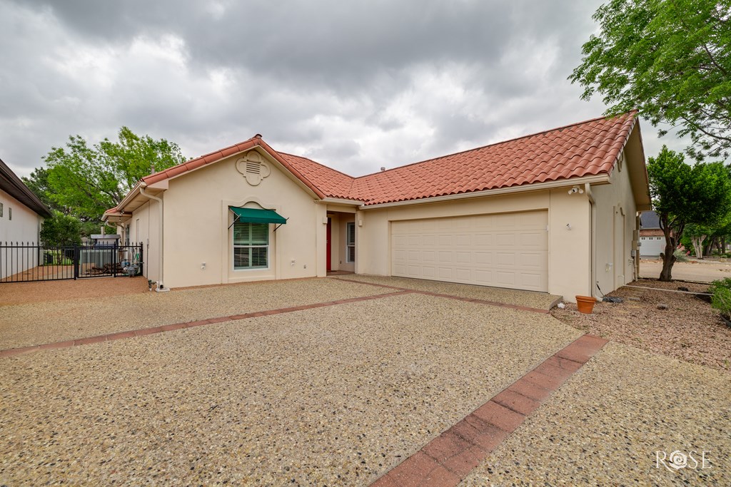 2105 Valleyview Dr Property Photo 16