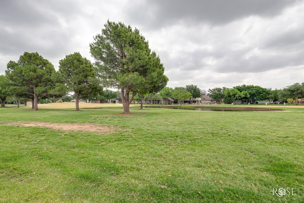 2105 Valleyview Dr Property Photo 23
