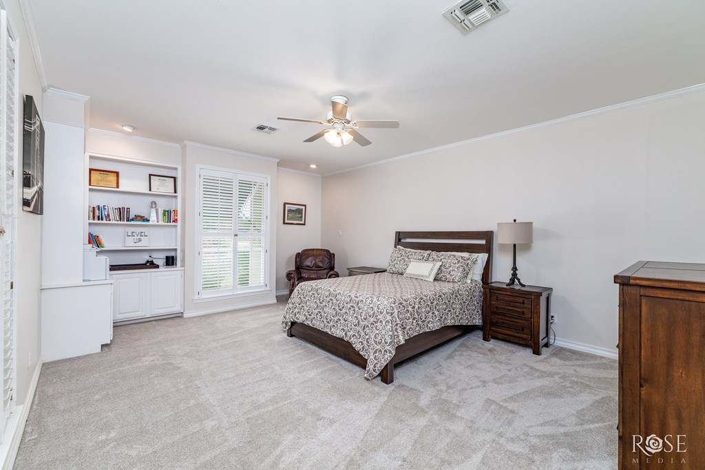 2105 Valleyview Dr Property Photo 24