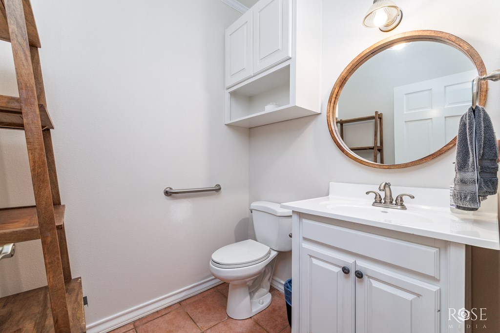 2105 Valleyview Dr Property Photo 32