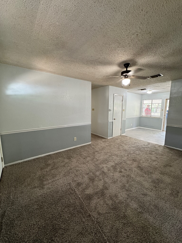 1025 Linda Lee Dr Property Photo 8