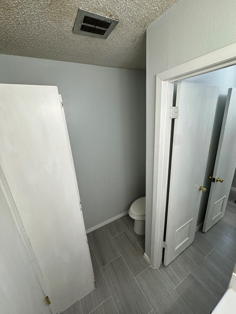 1025 Linda Lee Dr Property Photo 10