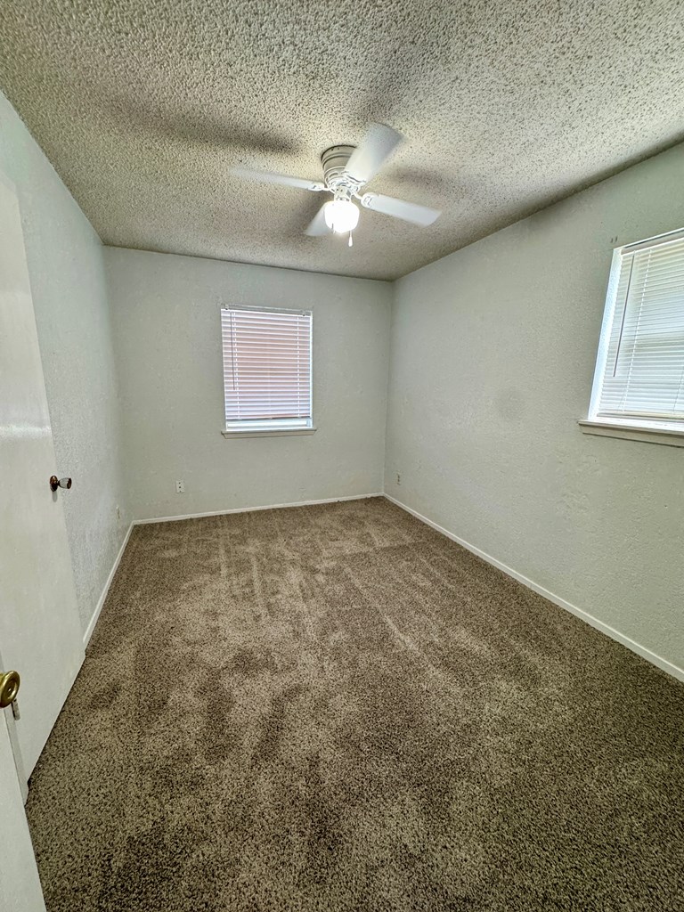 1025 Linda Lee Dr Property Photo 15