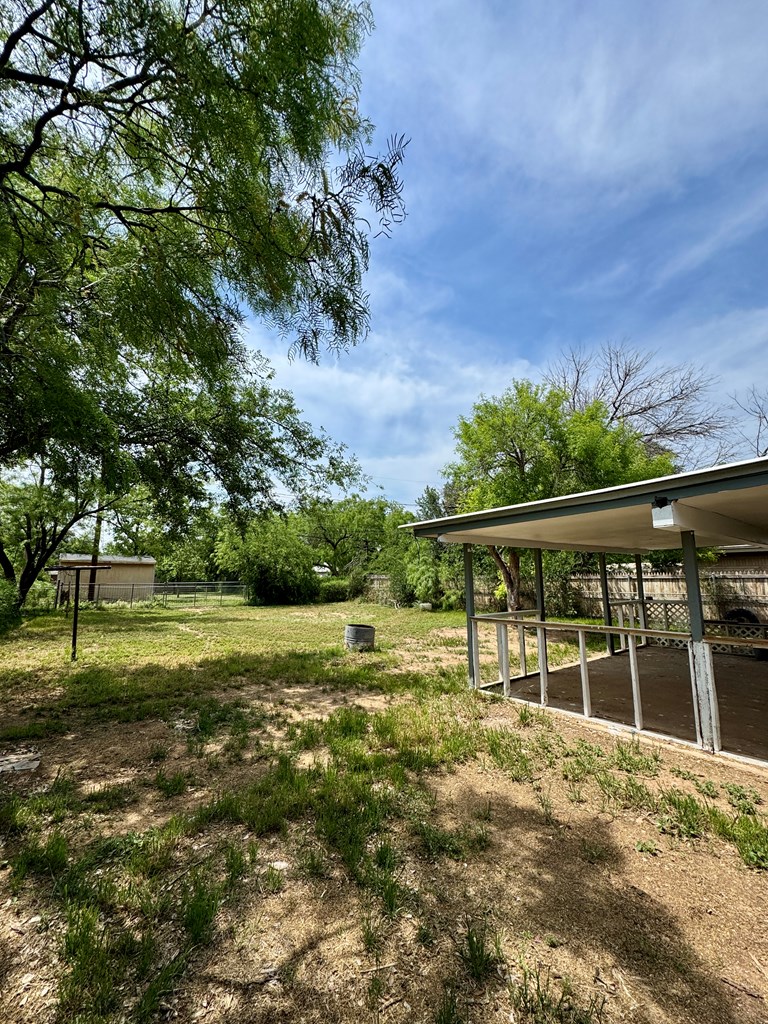 1025 Linda Lee Dr Property Photo 21