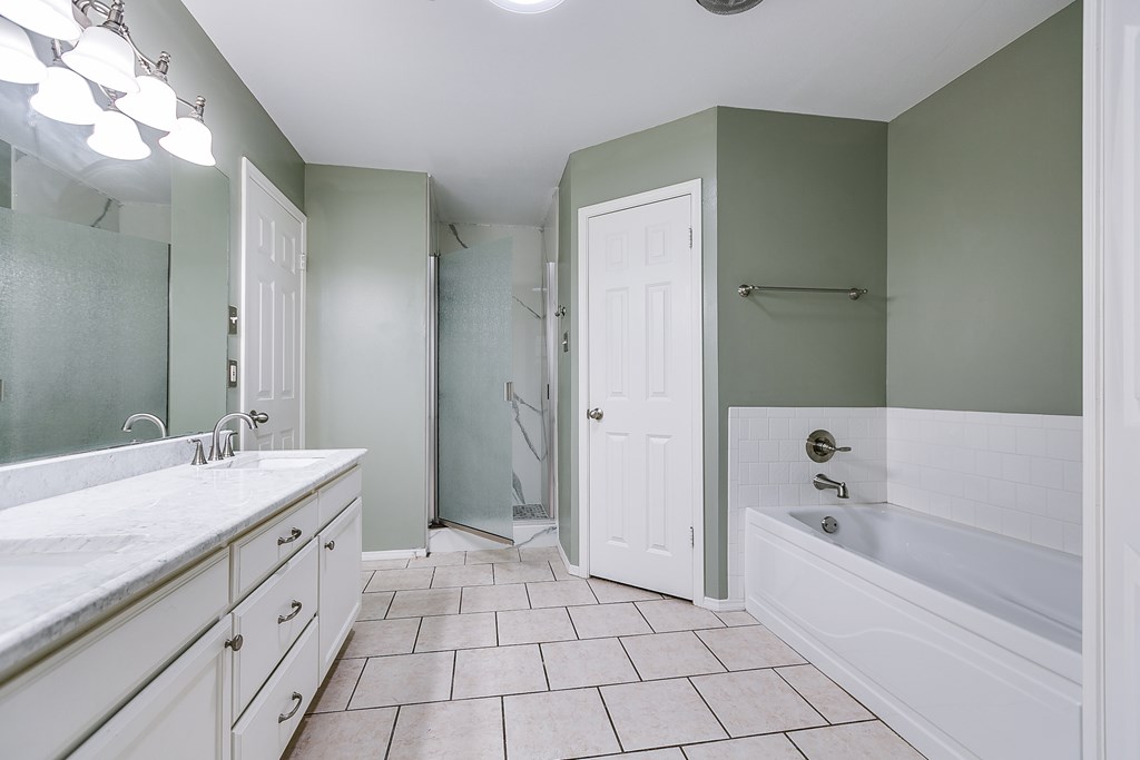 5236 Coral Way Property Photo 20