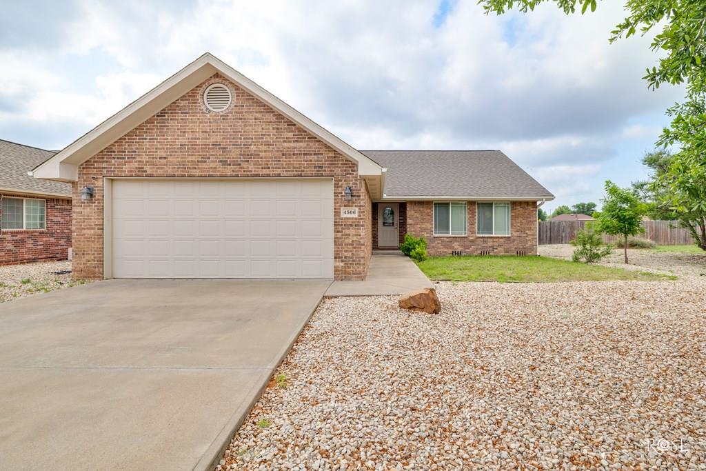 4506 Oak Grove Blvd Property Photo 1