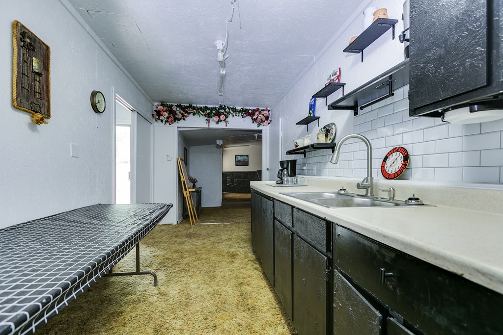 1307 East Ave Property Photo 11