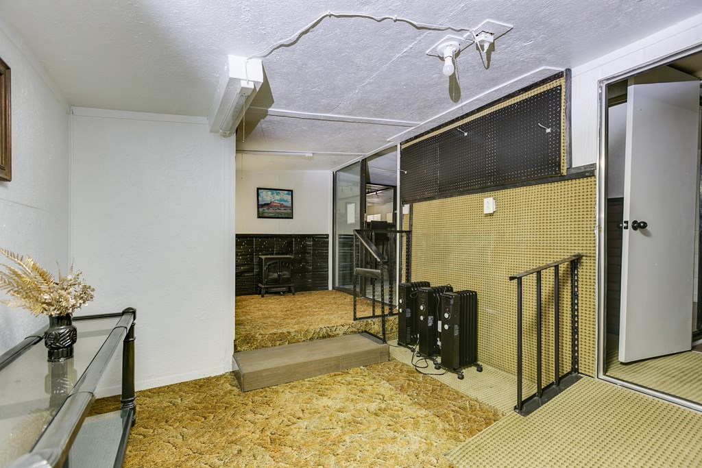 1307 East Ave Property Photo 12