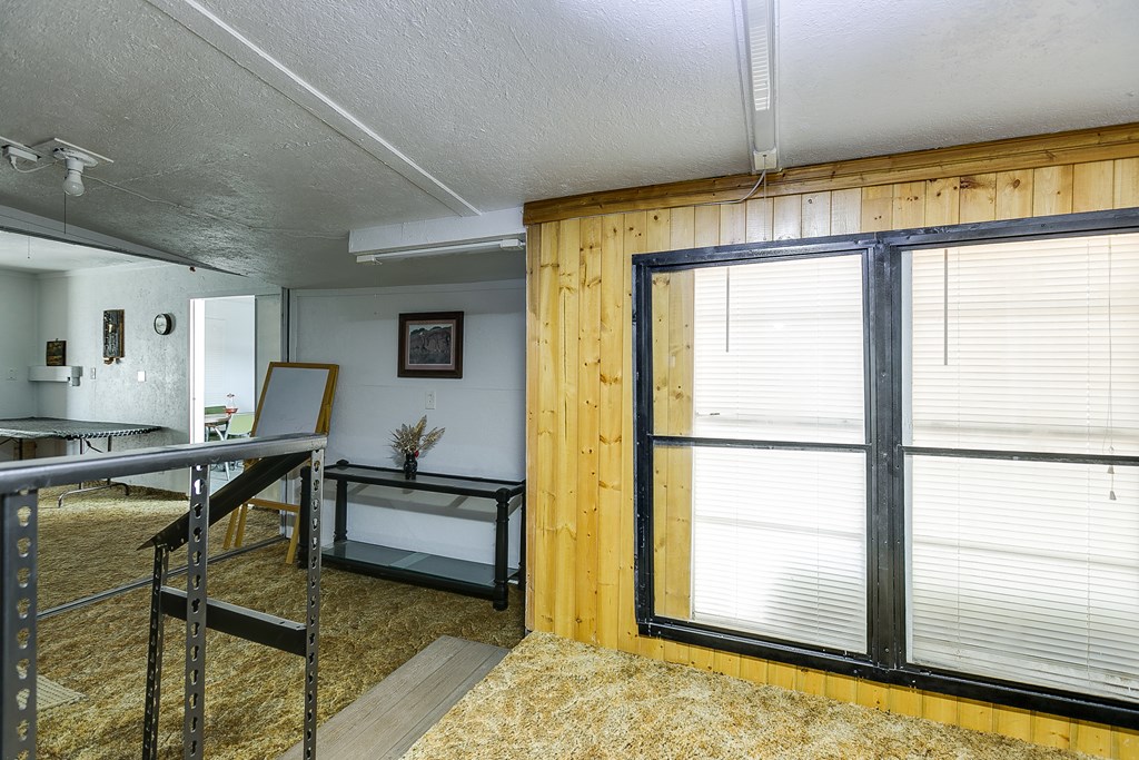 1307 East Ave Property Photo 13