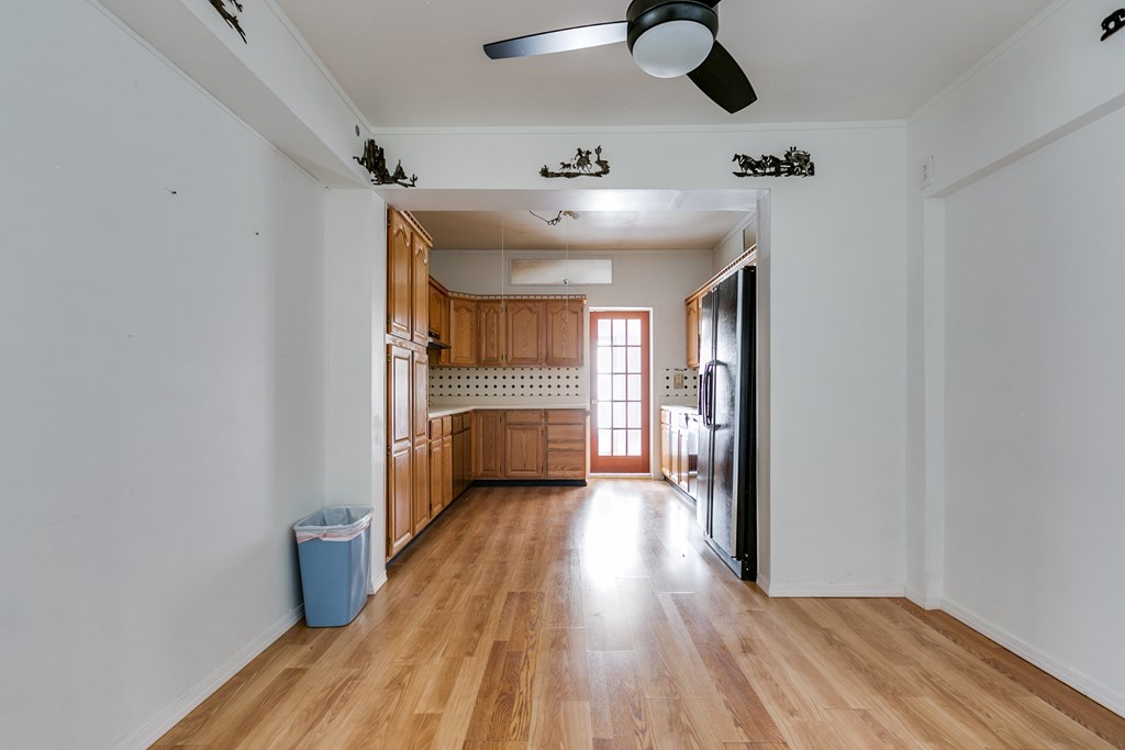 1307 East Ave Property Photo 30