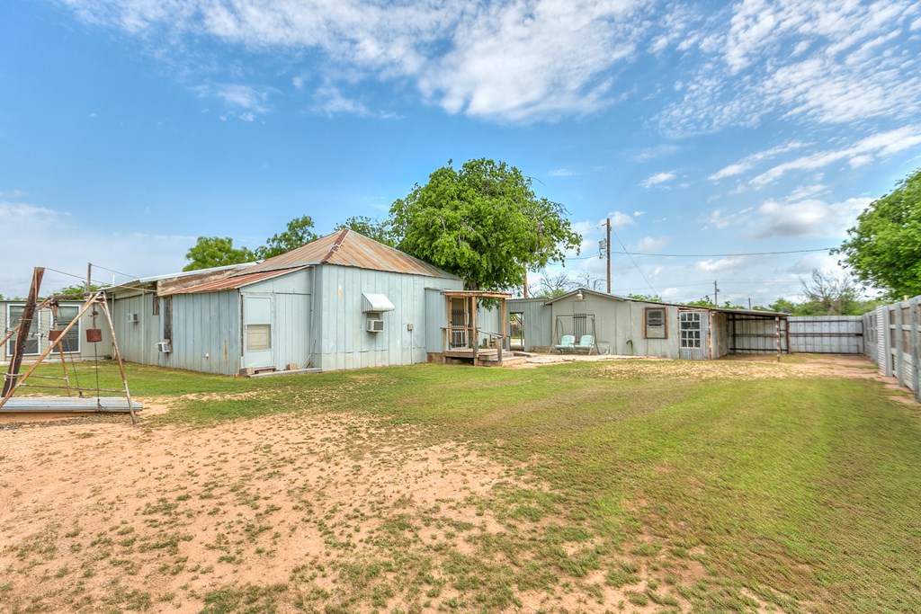 1307 East Ave Property Photo 34