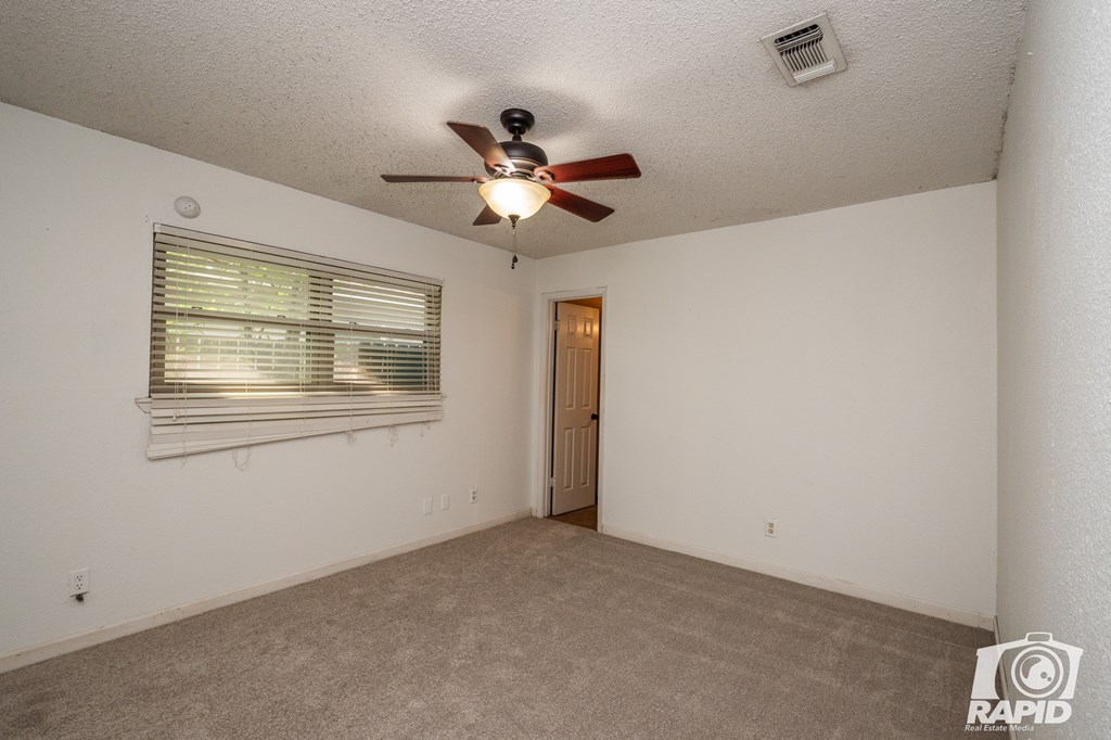 1016 N Adams Ave Property Photo 14